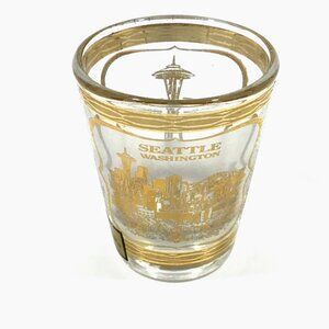 Seattle Washington : Souvenir - Collectible - Shot Glass
